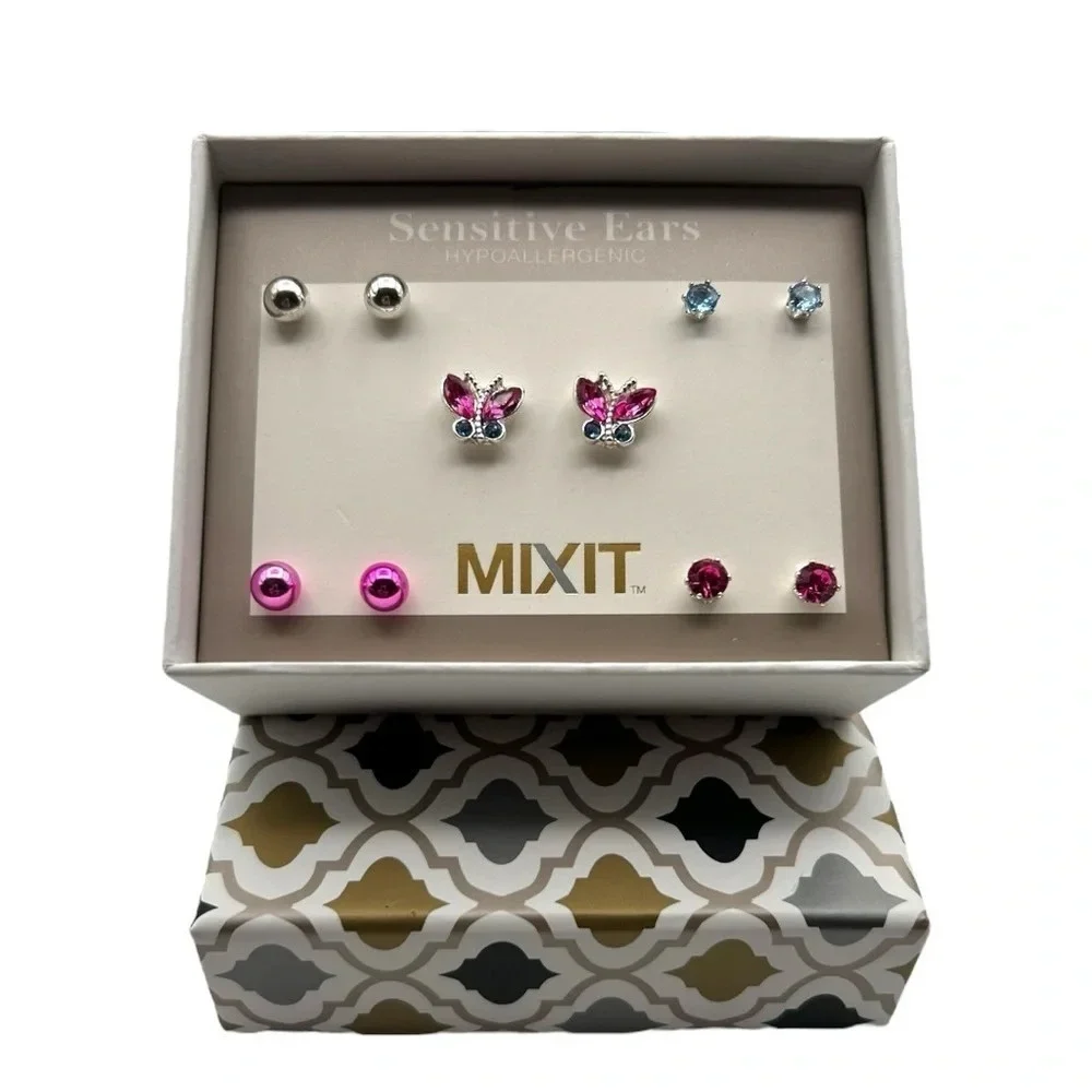 2 NEW Box Sets of Earrings - Daisy Fuentes and MixIt Sensitive Ears - Picture 3 of 14